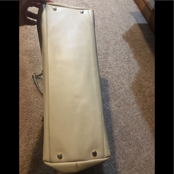 Authentic Kate Spade handbag w/brand new wallet - Picture 5 of 8